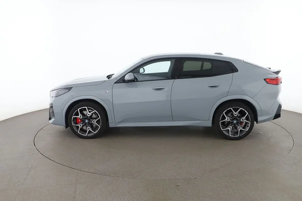 BMW X2 (2025) — foto 9 van 16