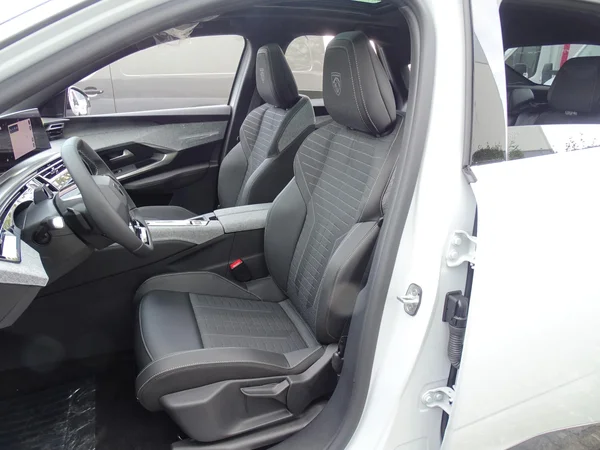 Peugeot e-3008 (2026) — foto 2 van 26