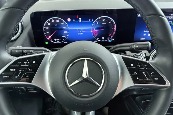 Mercedes-Benz GLA (H247) (2023) — foto 19 van 29