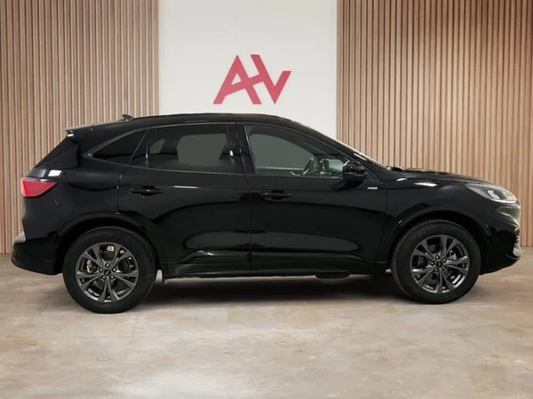 Ford Kuga (2022) — foto 24 van 29