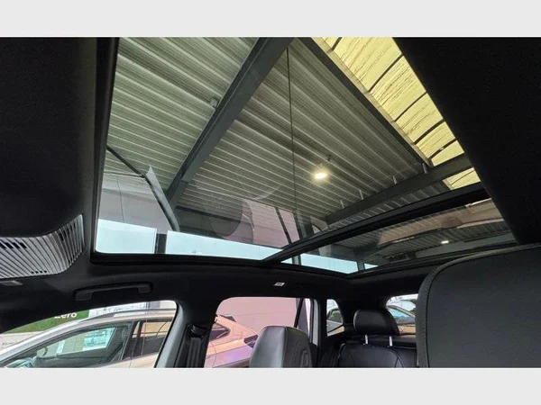 VOLKSWAGEN Tiguan (2026) — foto 10 van 22