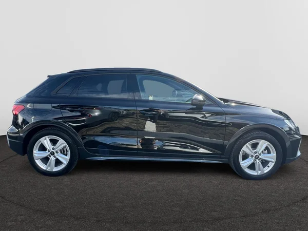 AUDI A3 Allstreet PHEV (2025) — foto 21 van 24
