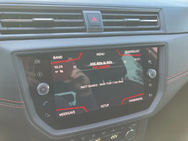 SEAT Arona (2018) — foto 11 van 25