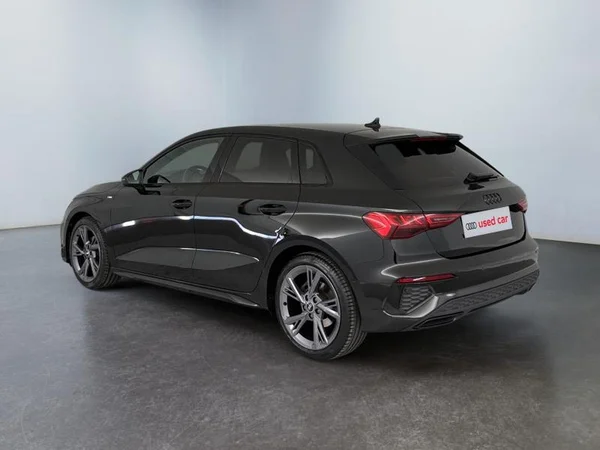 AUDI A3 Sportback (2024) — foto 32 van 34