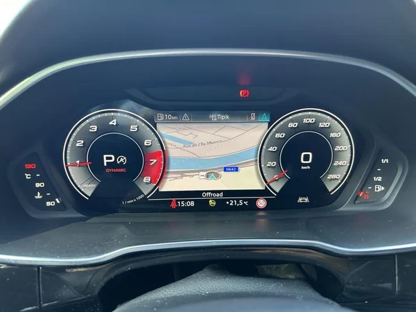 AUDI Q3 Sportback (2023) — foto 9 van 35