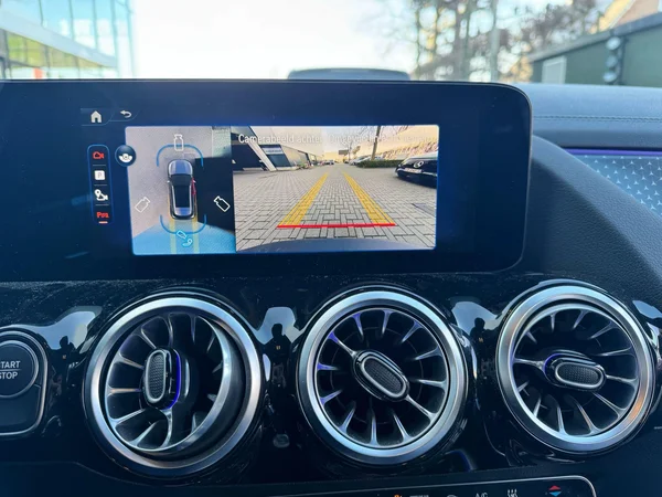 Mercedes-Benz EQA (2025) — foto 4 van 7