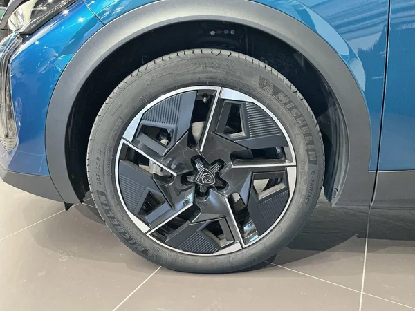 Peugeot 408 (2023) — foto 17 van 19