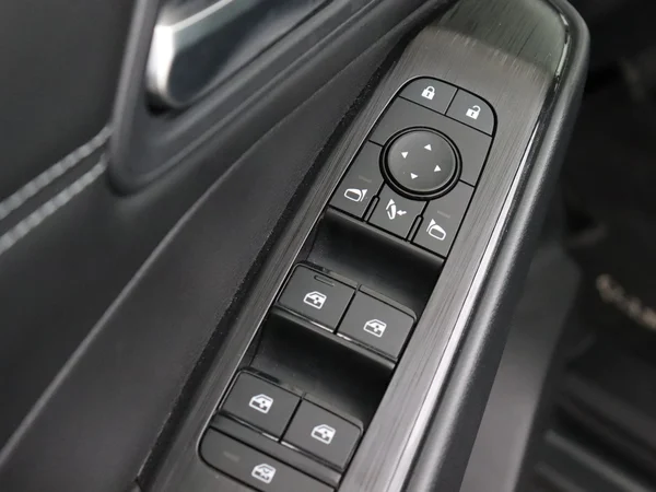 NISSAN Qashqai (2024) — foto 20 van 29