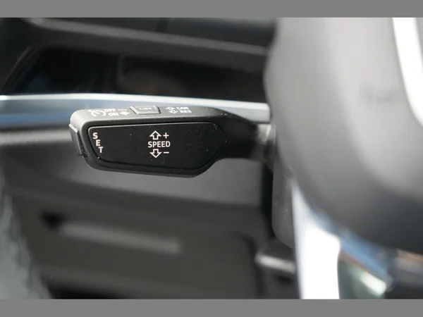AUDI Q3 PHEV (2022) — foto 6 van 34