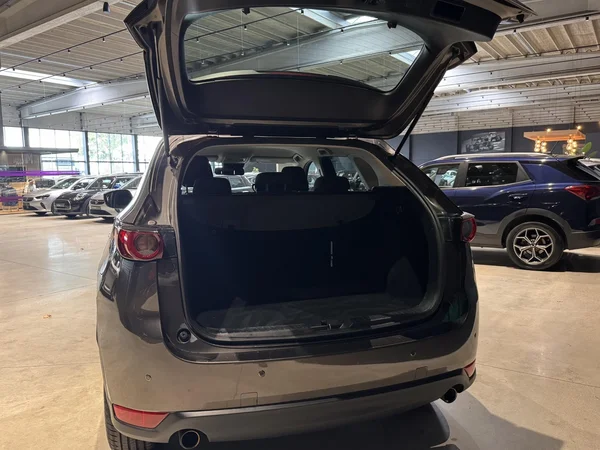 Mazda CX-5 (2018) — foto 19 van 22