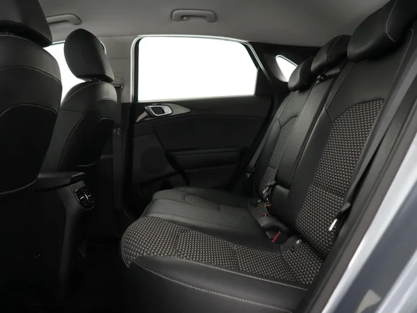 Kia cee'd (2024) — foto 5 van 28
