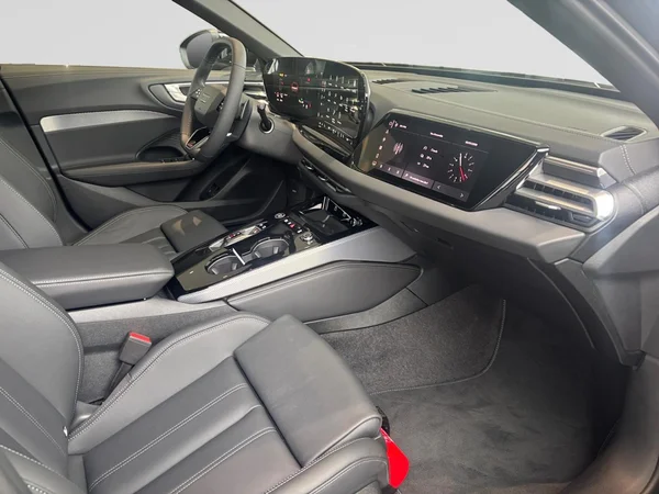 AUDI A5 Avant e-hybrid (PHEV) (2026) — foto 3 van 23