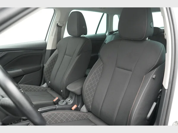 SKODA Kamiq (2024) — foto 5 van 26