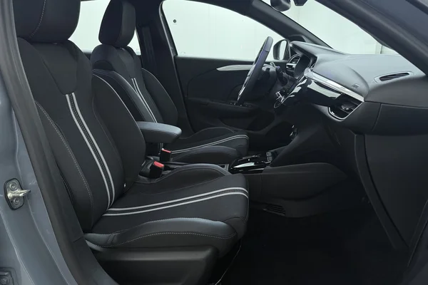 Opel Corsa (2025) — foto 14 van 16