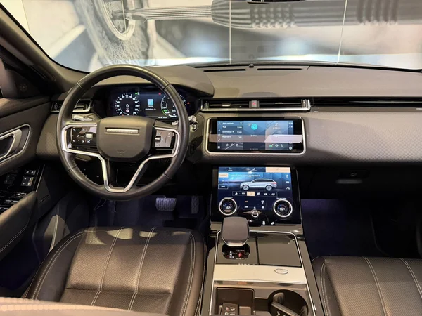 Land Rover Range Rover Velar (2021) — foto 2 van 28