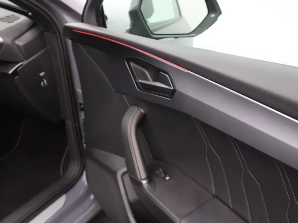 CUPRA Leon Sportstourer (2024) — foto 7 van 31