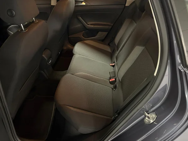VOLKSWAGEN Polo (2022) — foto 6 van 16