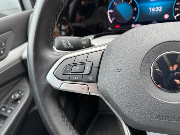 VOLKSWAGEN Golf Variant VIII Dsl (2022) — foto 9 van 29