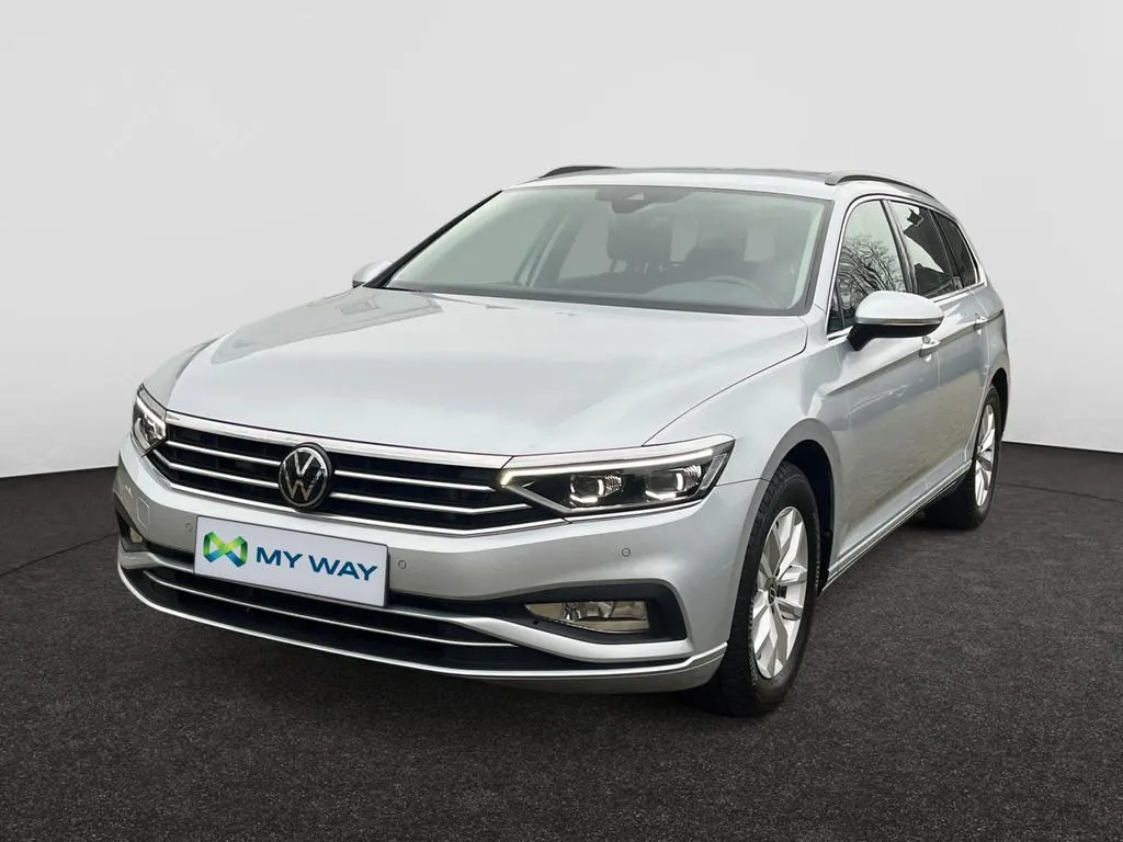 VOLKSWAGEN Passat SW 1122_32504_2023