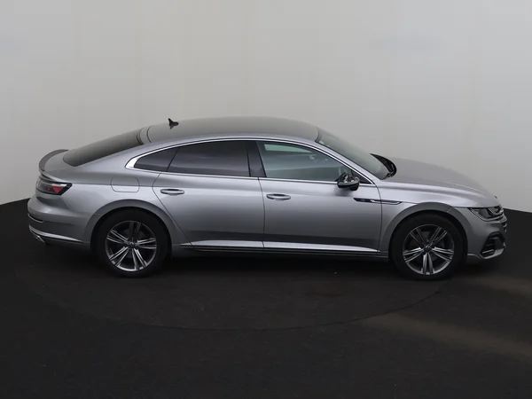 VOLKSWAGEN Arteon (2022) — foto 26 van 30