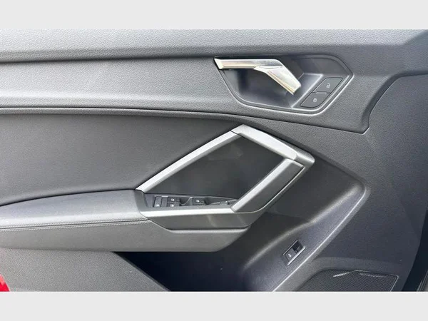 Audi Q3 Sportback (2022) — foto 27 van 33