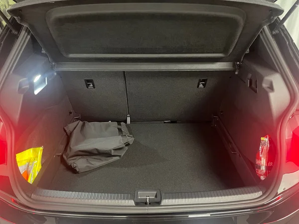 CUPRA Born (2025) — foto 2 van 15