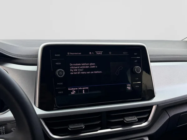 VOLKSWAGEN T-Roc (2025) — foto 12 van 20