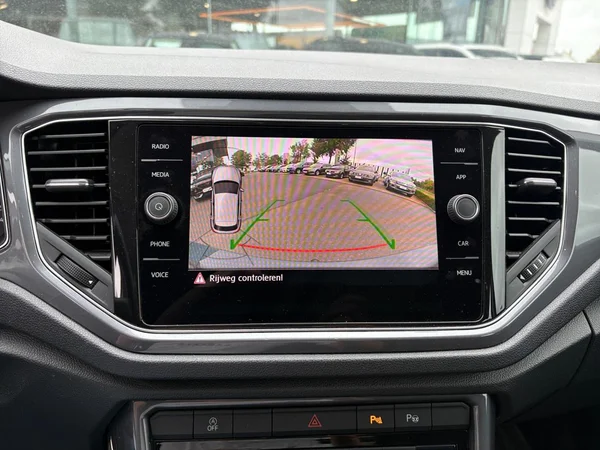 VOLKSWAGEN T-Roc (2020) — foto 5 van 22