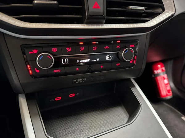 SEAT Arona (2025) — foto 13 van 16
