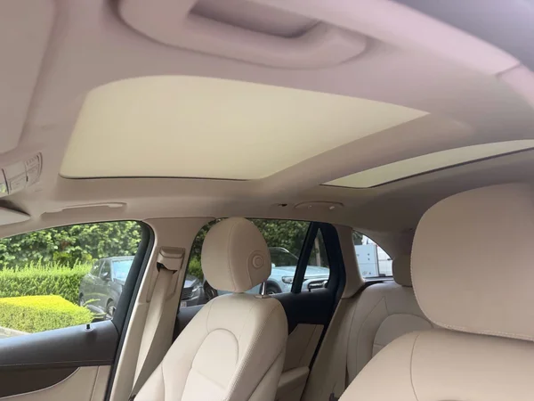 Mercedes-Benz GLC (2021) — foto 3 van 6