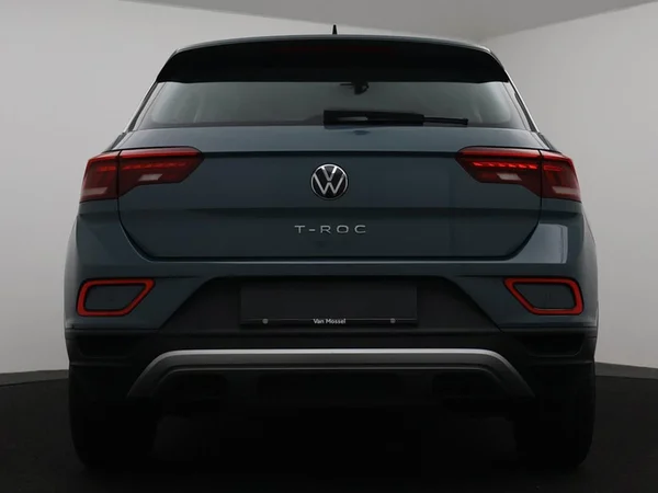 VOLKSWAGEN T-Roc (2023) — foto 3 van 27