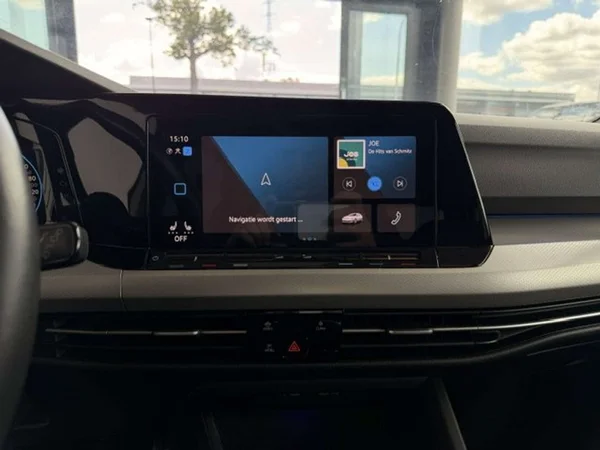 Volkswagen Golf (2024) — foto 8 van 23