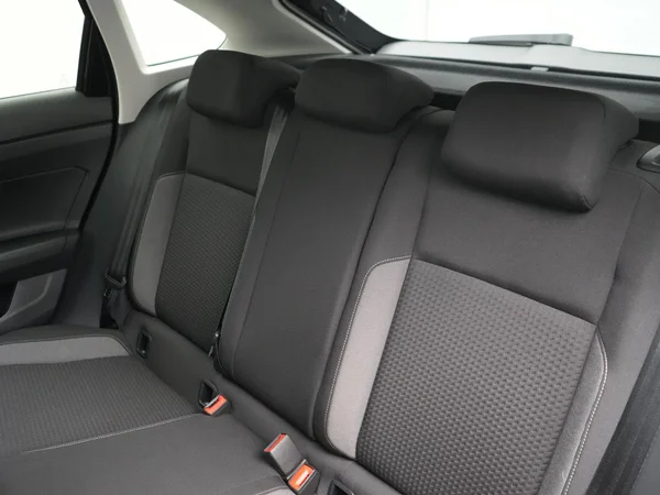 VOLKSWAGEN Taigo (2025) — foto 2 van 27