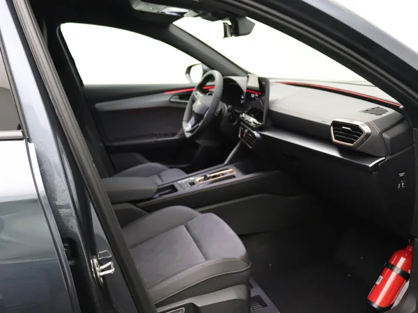 CUPRA Formentor e-Hybrid (PHEV) (2025) — foto 16 van 19