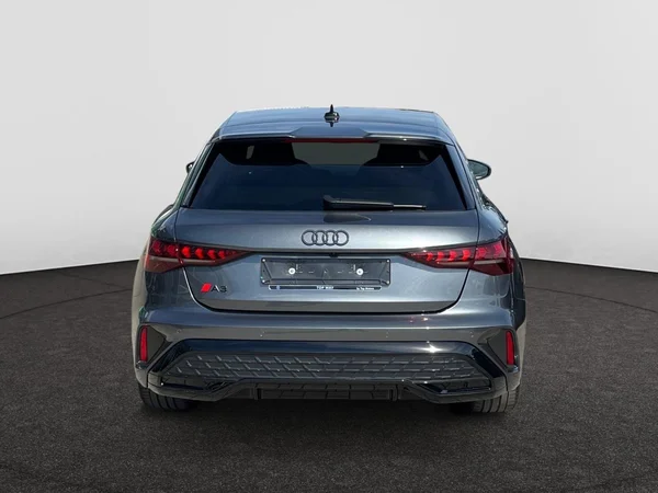 AUDI A3 Sportback (2024) — foto 15 van 22