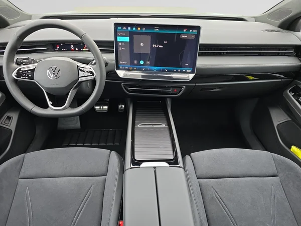 VOLKSWAGEN ID.7 Tourer (2025) — foto 32 van 36