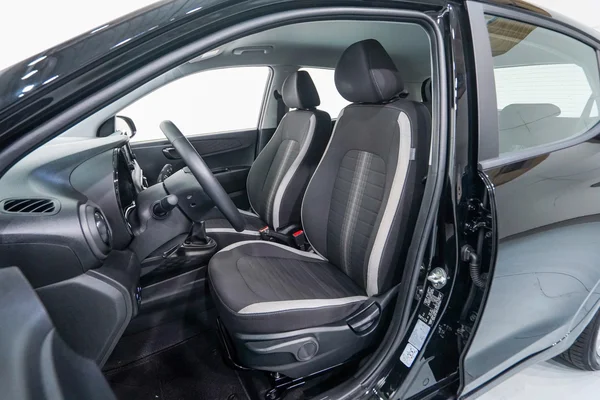 Hyundai i10 (2023) — foto 5 van 51