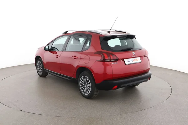 Peugeot 2008 (2008) — foto 10 van 16
