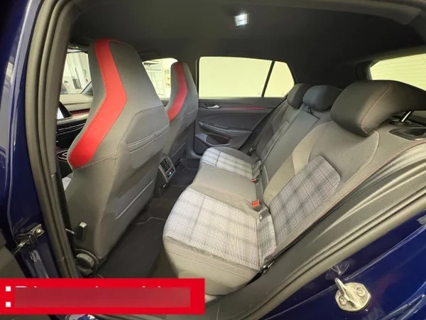 Volkswagen Golf VIII GTI (2023) — foto 14 van 15