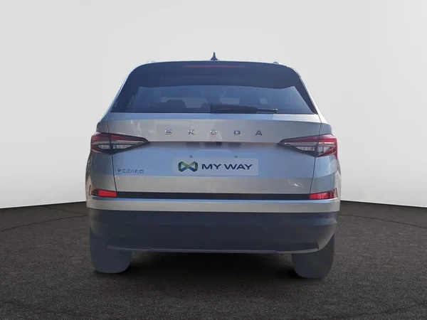 SKODA Kodiaq (2024) — foto 2 van 24