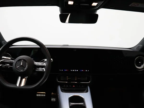 Mercedes-Benz CLA (2025) — foto 18 van 31