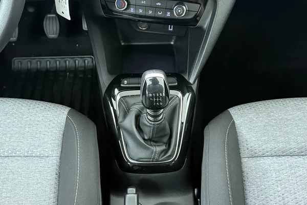 Opel Corsa (2025) — foto 4 van 16