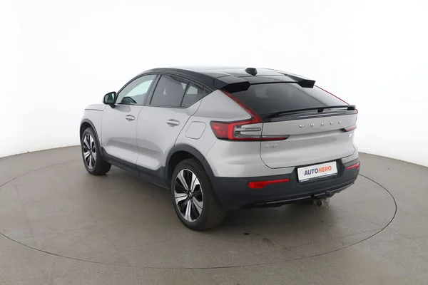 Volvo C40 (2022) — foto 10 van 16