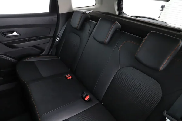 Dacia Duster (2022) — foto 5 van 16