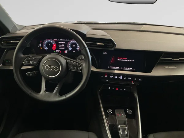 AUDI A3 Sportback (2024) — foto 2 van 22