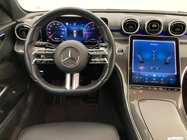 MERCEDES-BENZ C Break (2022) — foto 17 van 36