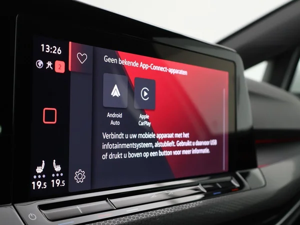 VOLKSWAGEN Golf VIII GTI (2024) — foto 10 van 25
