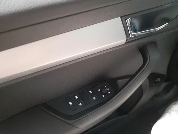 SKODA Karoq (2026) — foto 10 van 23