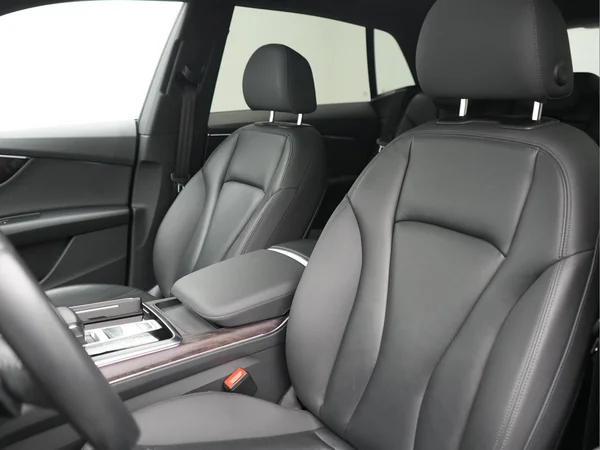 AUDI Q8 Dsl (2019) — foto 27 van 29