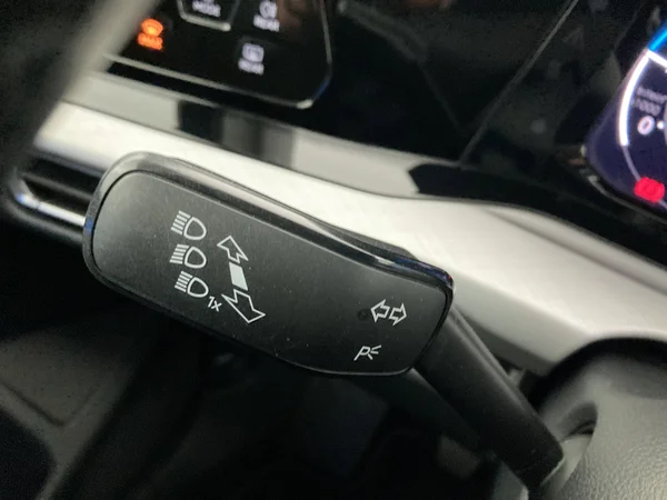 VOLKSWAGEN Golf Variant VIII (2021) — foto 29 van 36